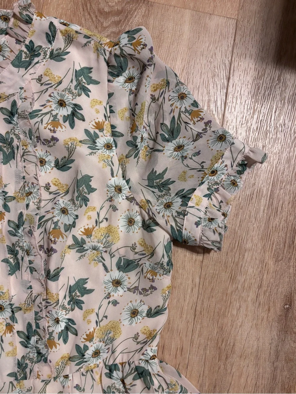 Cottagecore Floral ruffle Mini Dress in pink lined small **2 for 20**